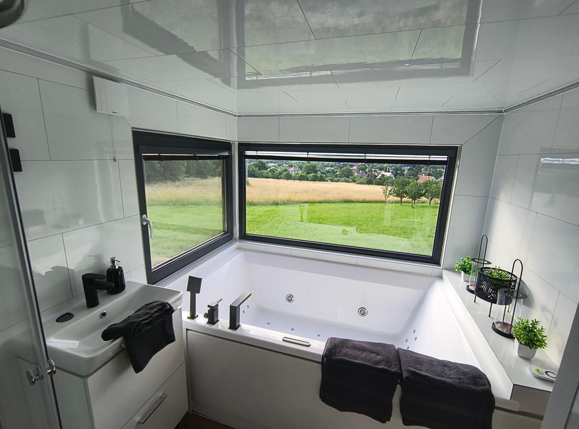 Tiny House Chvalcov Villa Екстериор снимка
